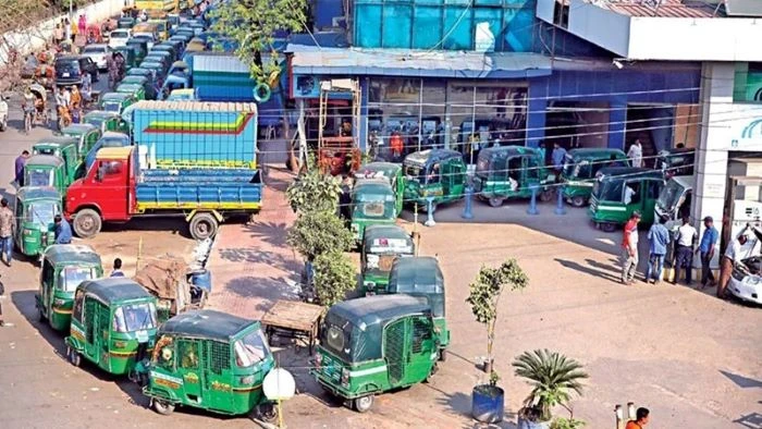 এলএনজি টার্মিনাল বন্ধের প্রভাব: ১০০ টাকা ঘুষে মাত্র ১২০ টাকার গ্যাস!